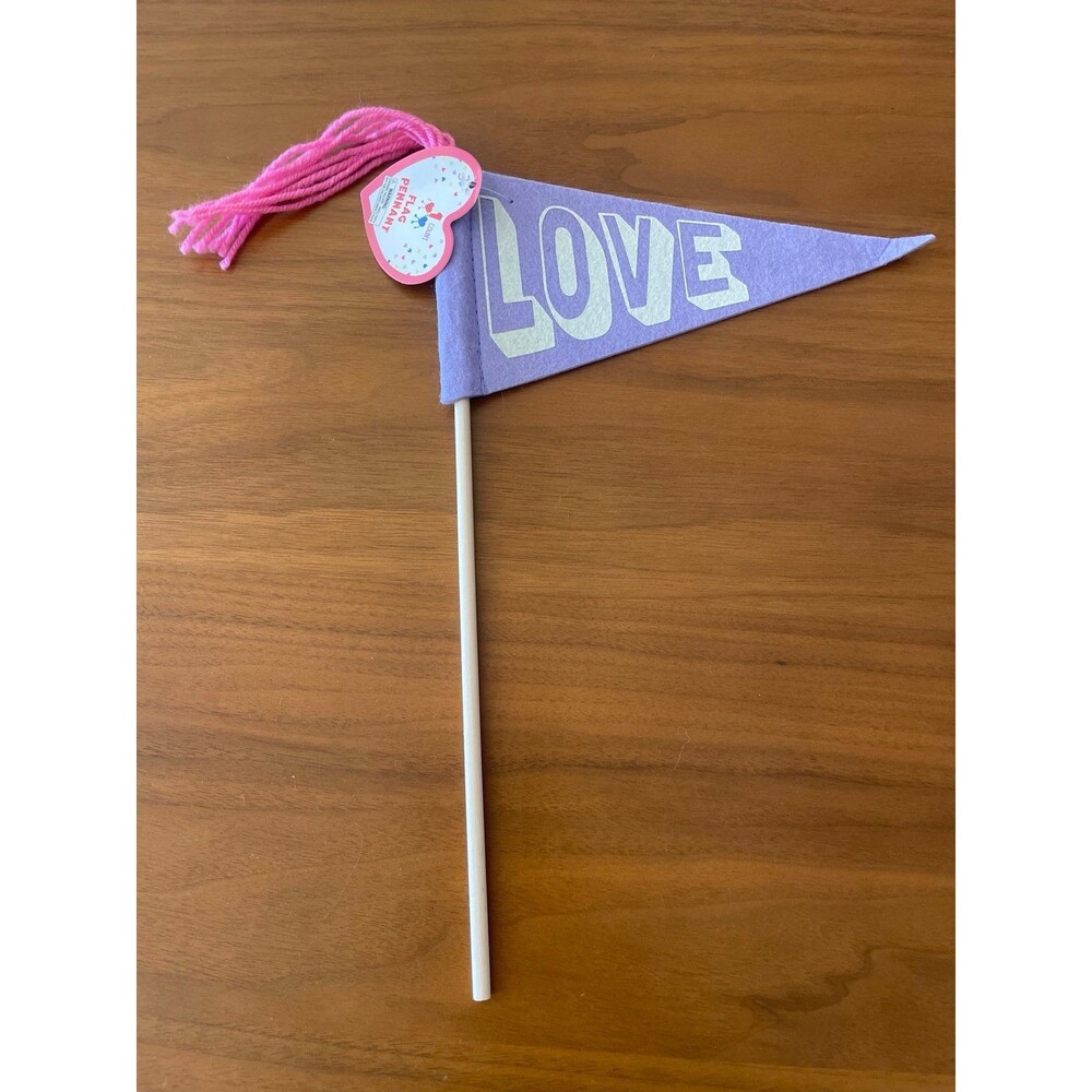 Valentine Flag Pennant LOVE Target Bullseye